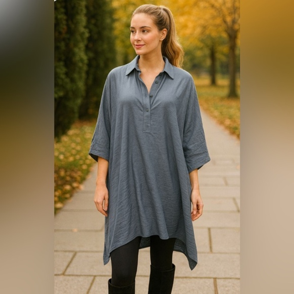 Simons Icône shirt dress, blue dolman sleeves, 3/4 button front, side slits 💙